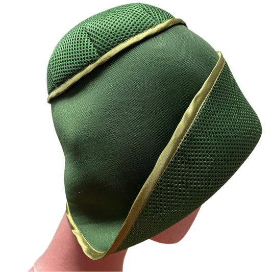 Handmade vintage-style,in bottle green neoprene fabric,with structured brim and elegant trim, perfect for classic and timeless fashion.