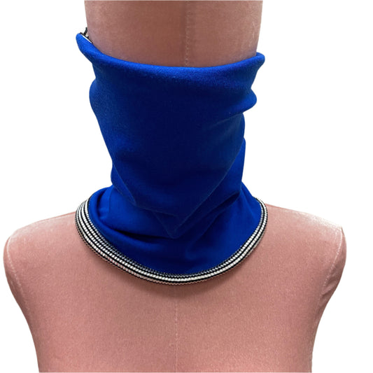 This beautiful Wool jersey neck warmer, made in royal blue colour, also fully lined in silver crinkle fabric 