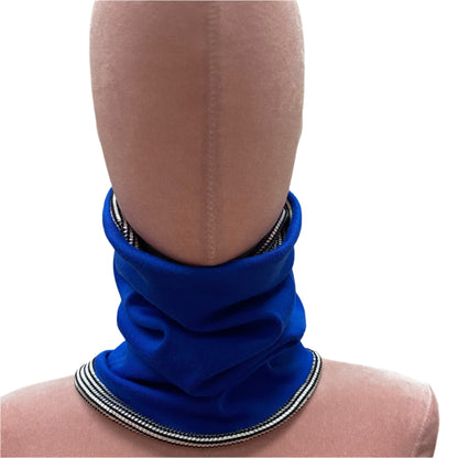 This beautiful Wool jersey neck warmer, made in royal blue colour, also fully lined in silver crinkle fabric 