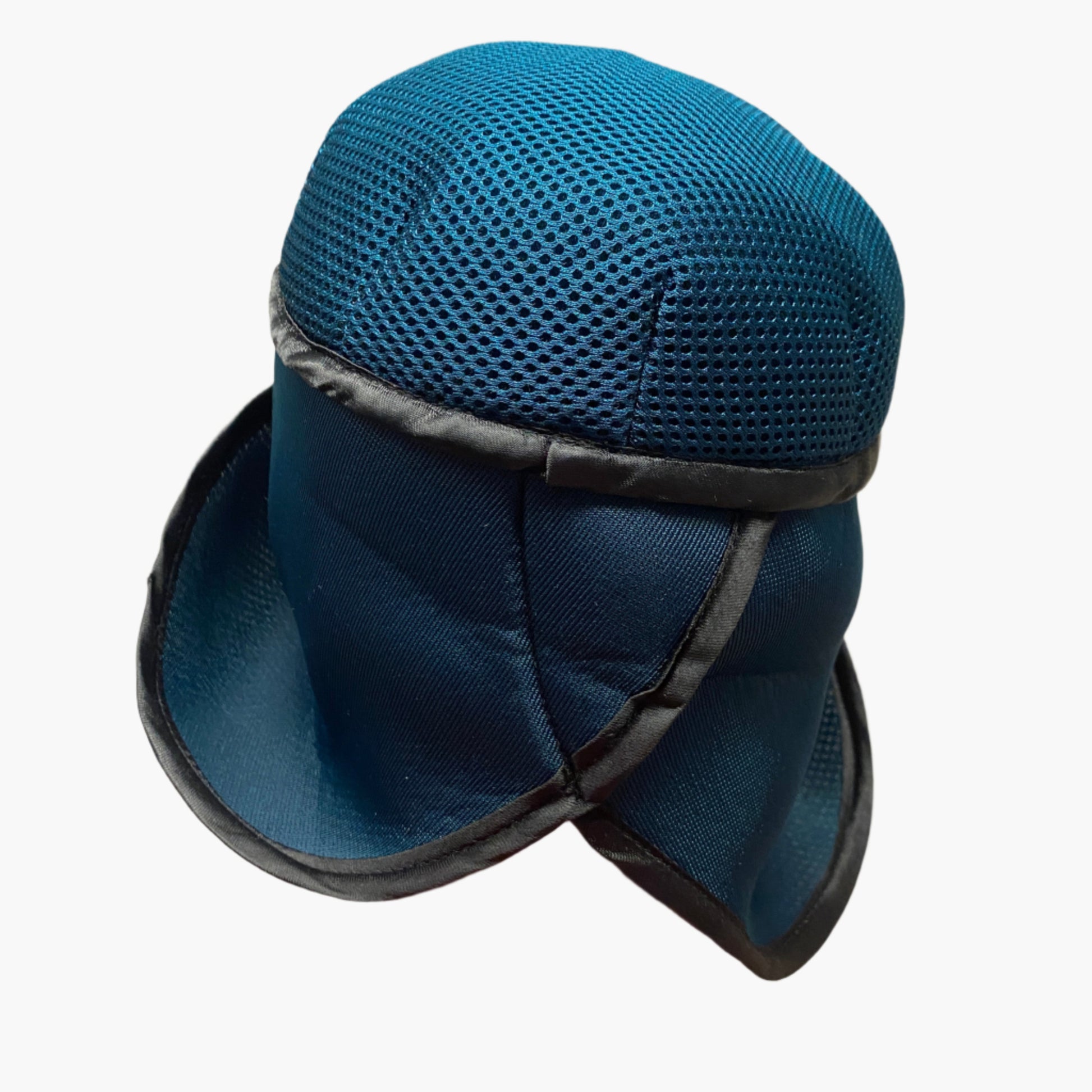 Handmade vintage-style,in petrol blue neoprene fabric,with structured brim and elegant trim, perfect for classic and timeless fashion.
Also will keep your head warm 