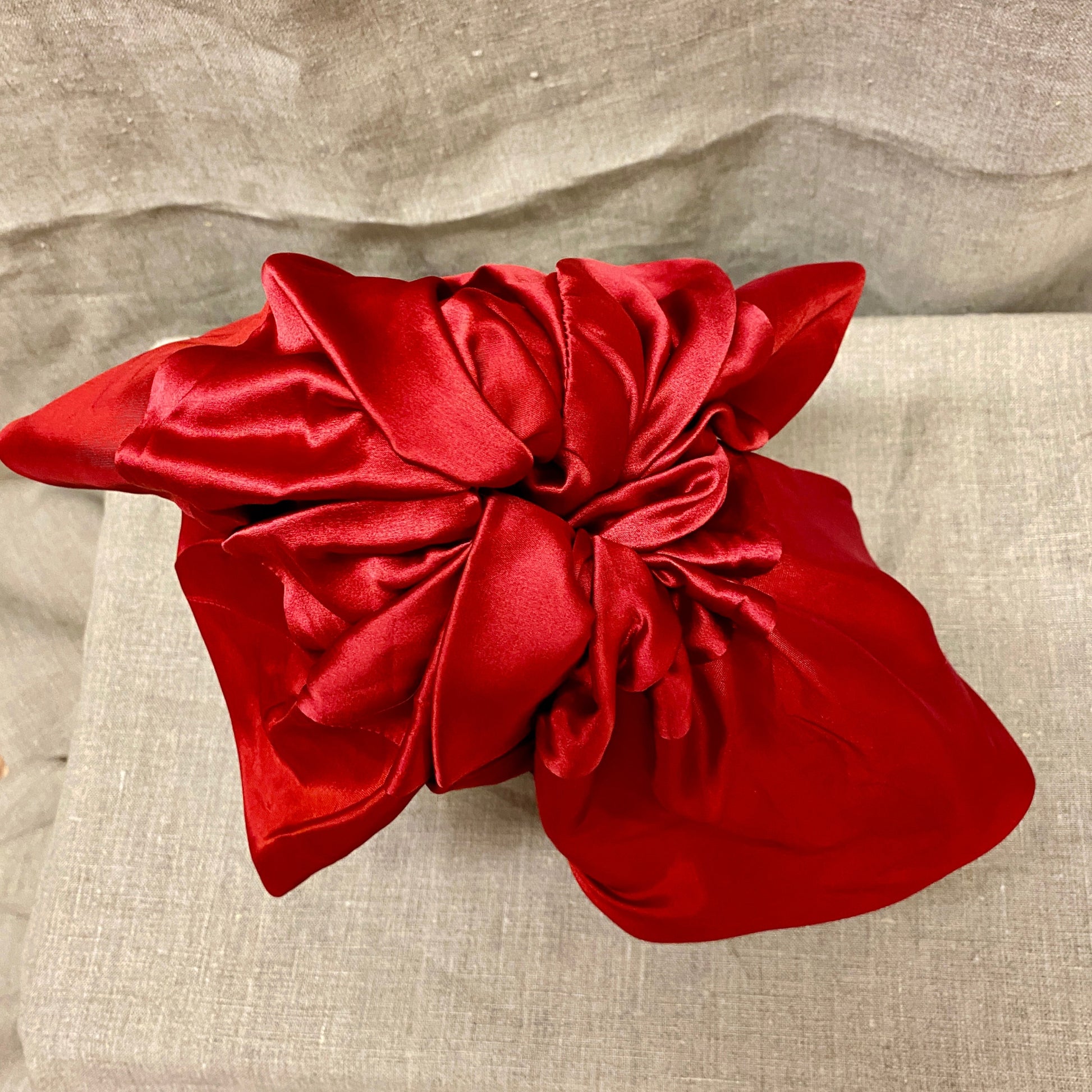 Red  Silk Hair Scrunchie s.Giant Luxury Silk Hair Accessories 