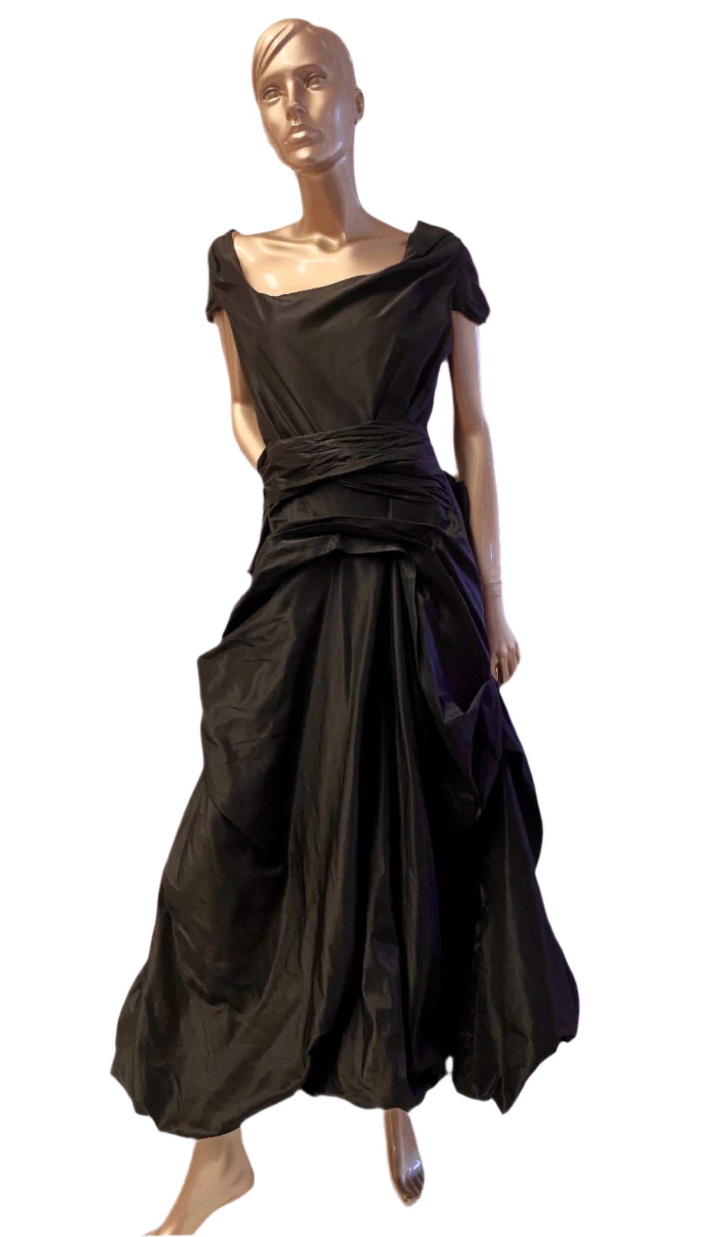 Elizabeth Style Dress in Black Silk Taffeta & Short Sleeve s 