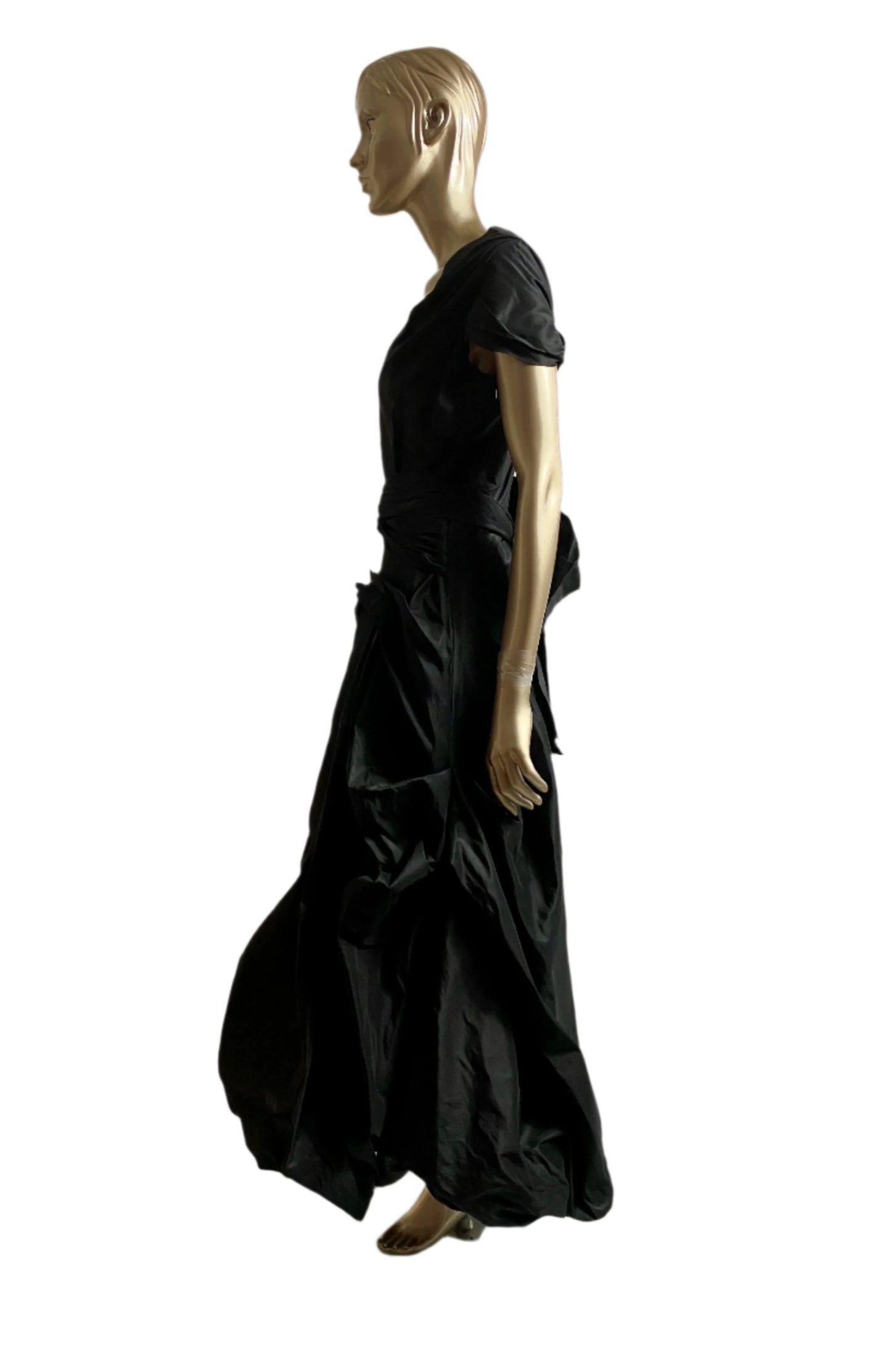 Elizabeth Style Dress in Black Silk Taffeta & Short Sleeve s 